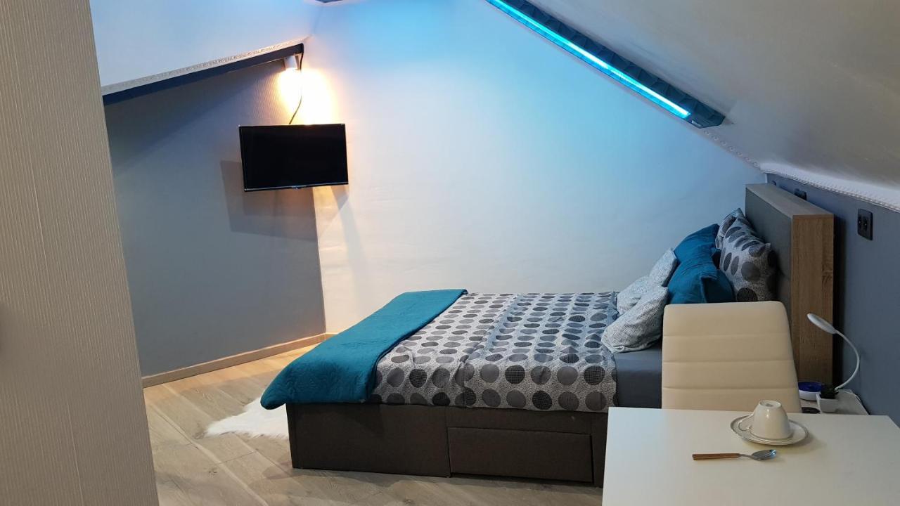 Le Petit Luxembourg Apartment Montignies-sur-Sambre Luaran gambar