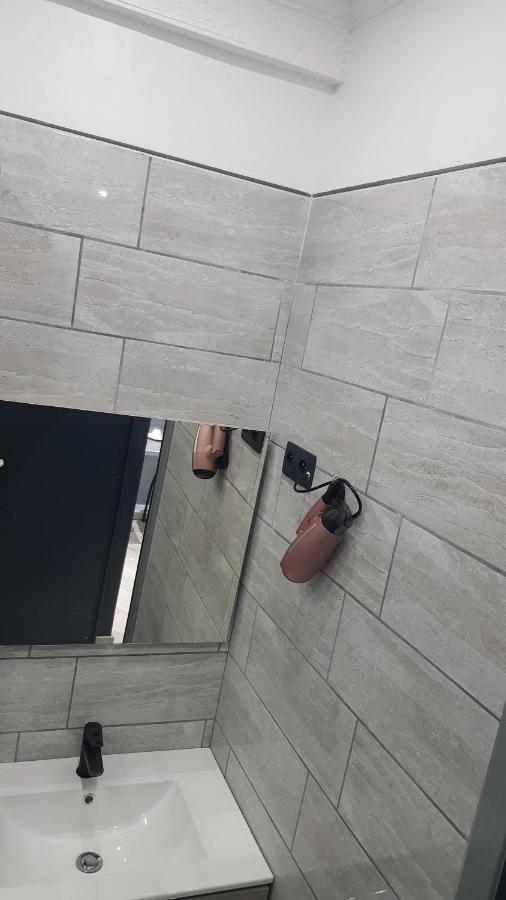 Le Petit Luxembourg Apartment Montignies-sur-Sambre Luaran gambar