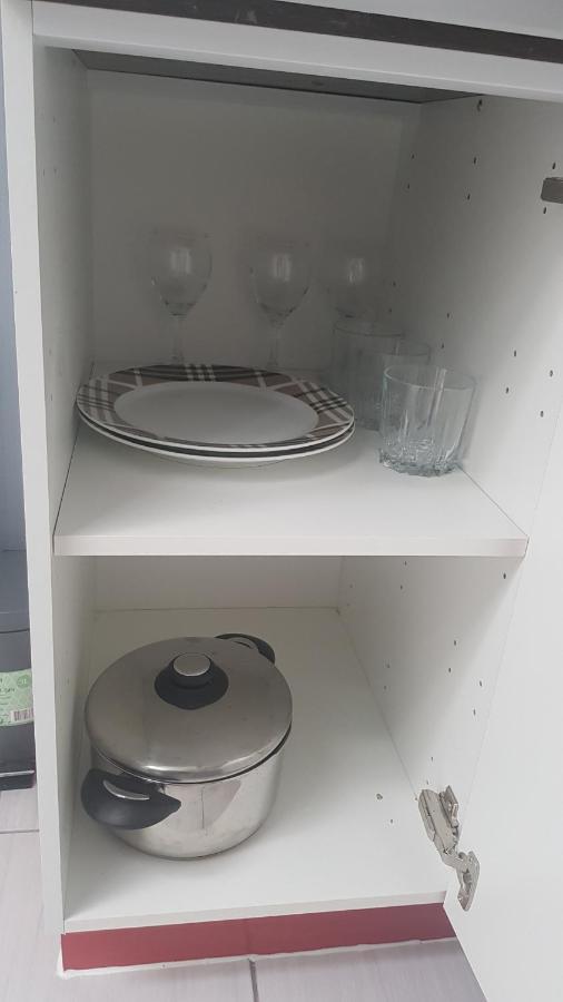 Le Petit Luxembourg Apartment Montignies-sur-Sambre Luaran gambar